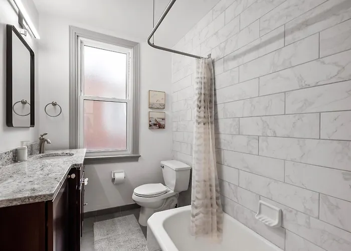 Homestay Oakland, !f Unique And Stylish Private Bedroom With Private Bathroom *