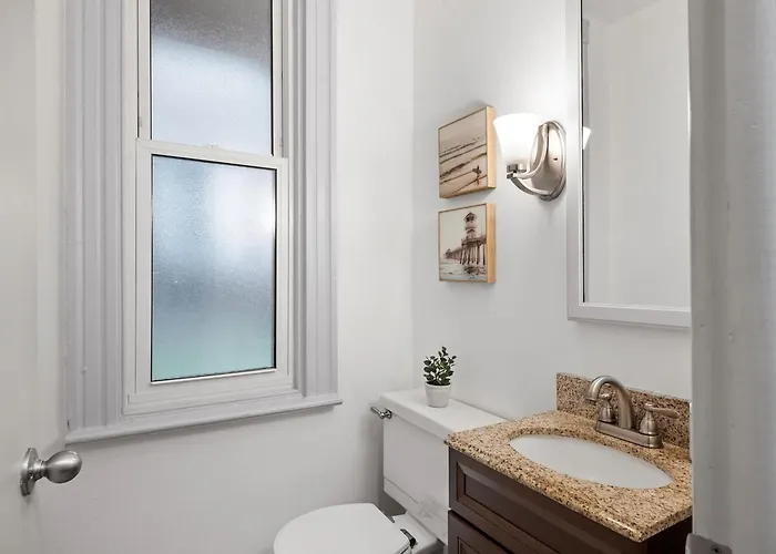 Oakland, !f Unique And Stylish Private Bedroom With Private Bathroom * Pittsburgh
